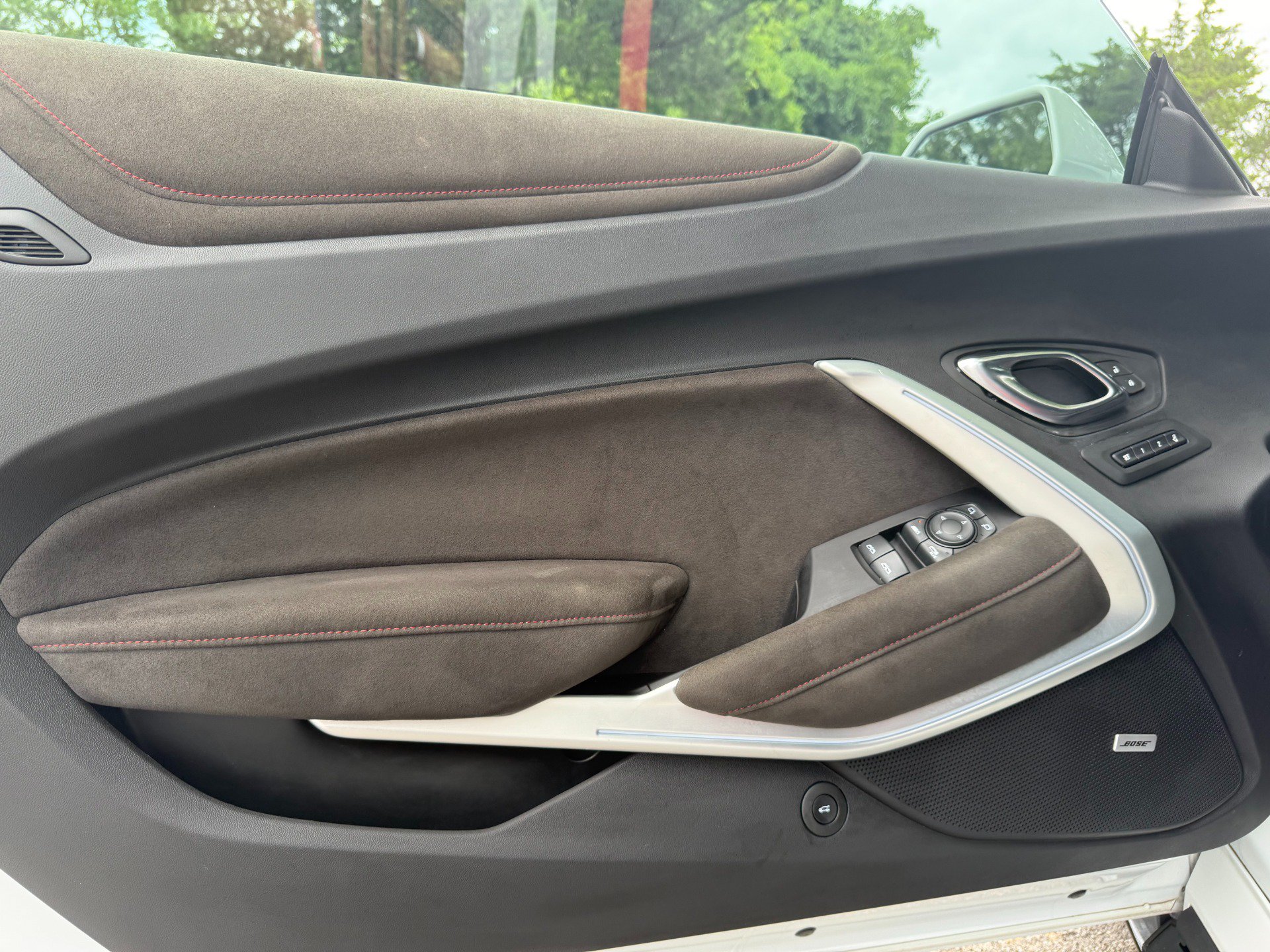Used 2020 Chevrolet Camaro ZL1 RWD image 33