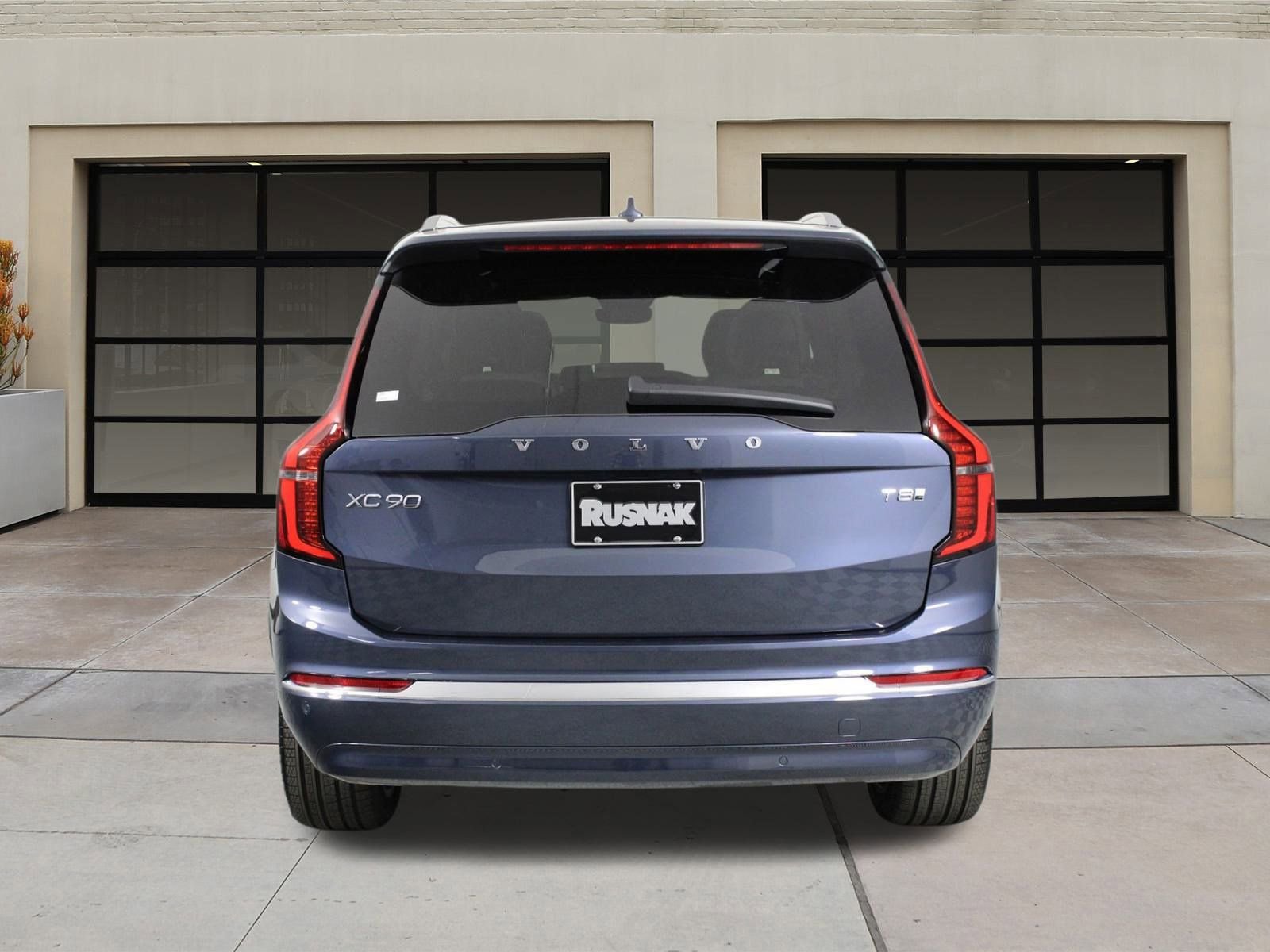 New 2026 Volvo XC90 T8 Plus image 4