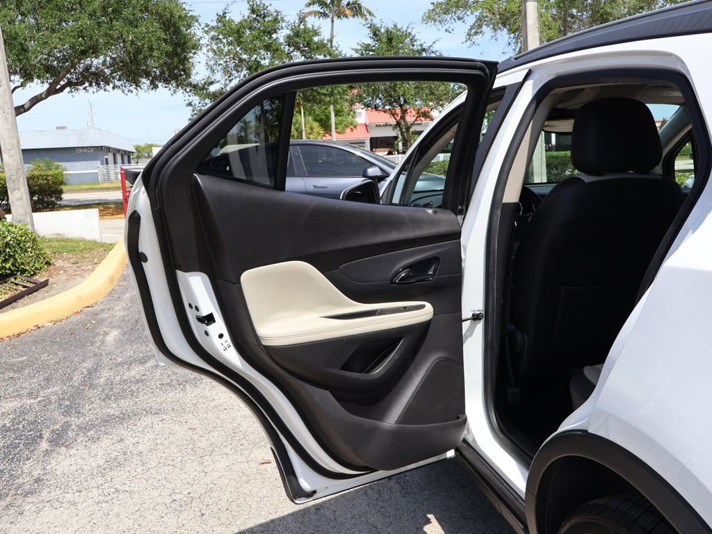 Used 2020 Buick Encore Preferred w/ Safety Package FWD image 22