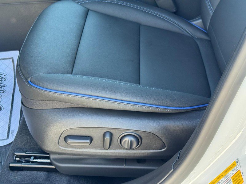 Used 2025 Buick Envista Sport Touring w/ Convenience I Package image 23