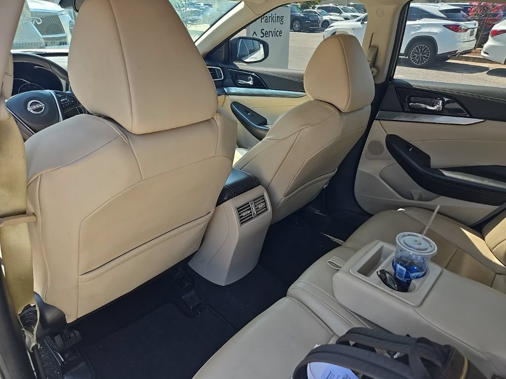 Used 2023 Nissan Maxima SV w/ Floor Mat Group FWD image 6
