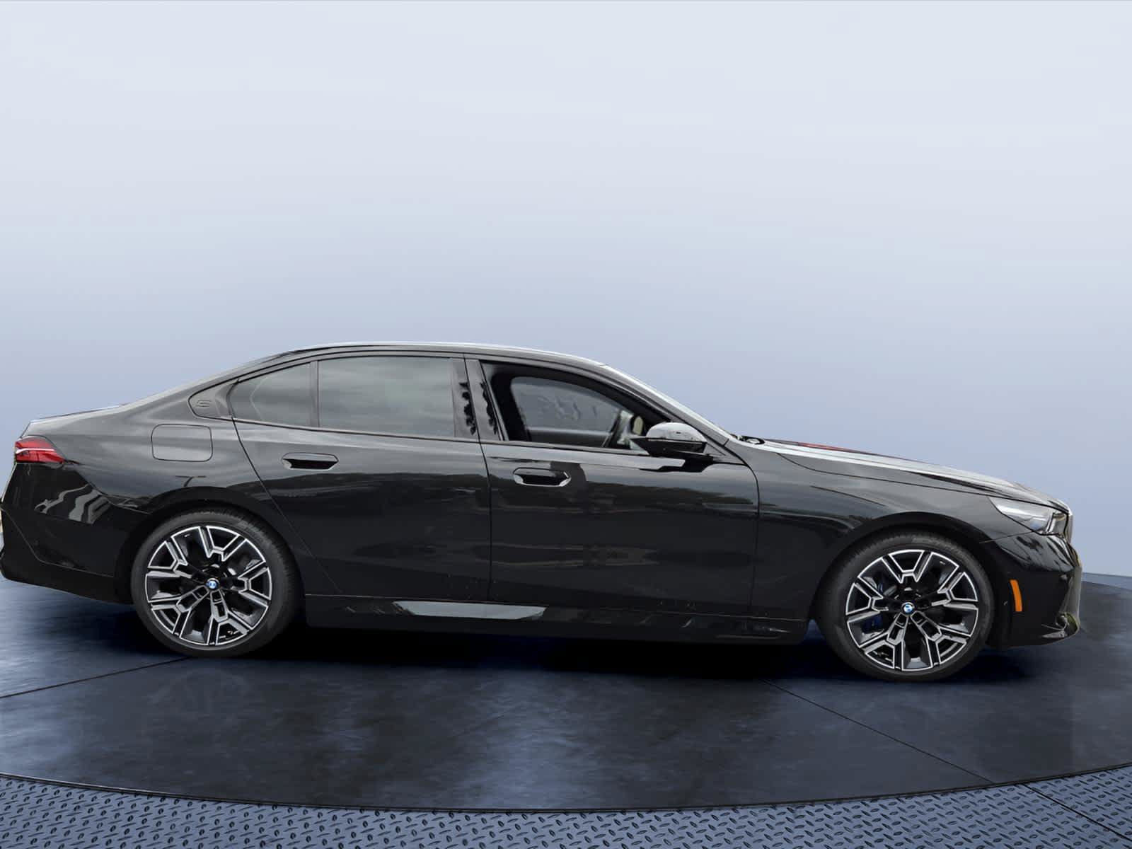 Certified 2026 BMW i5 eDrive40 w/ M Sport Package AWD/4WD image 7