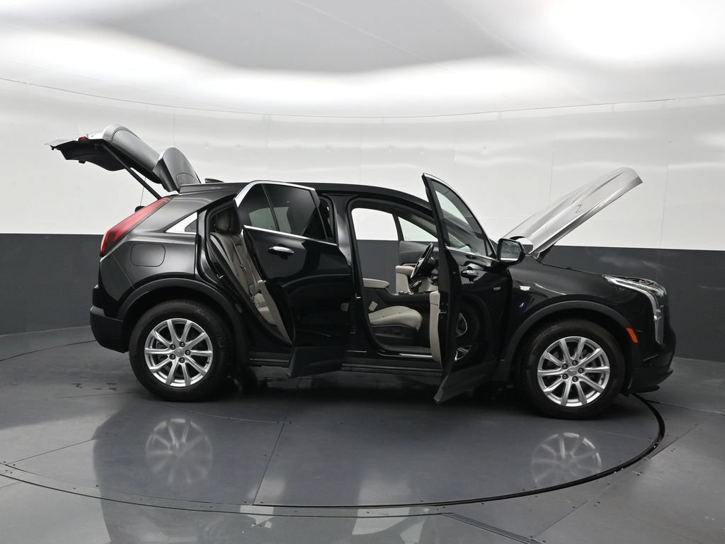Used 2023 Cadillac XT4 Luxury FWD image 32