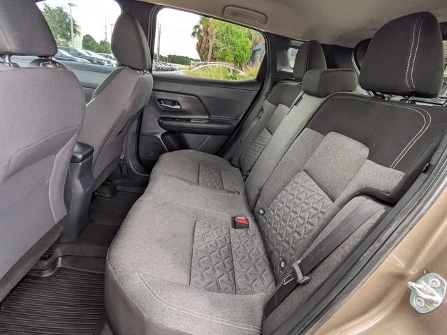 Used 2025 Nissan Kicks SV FWD image 15