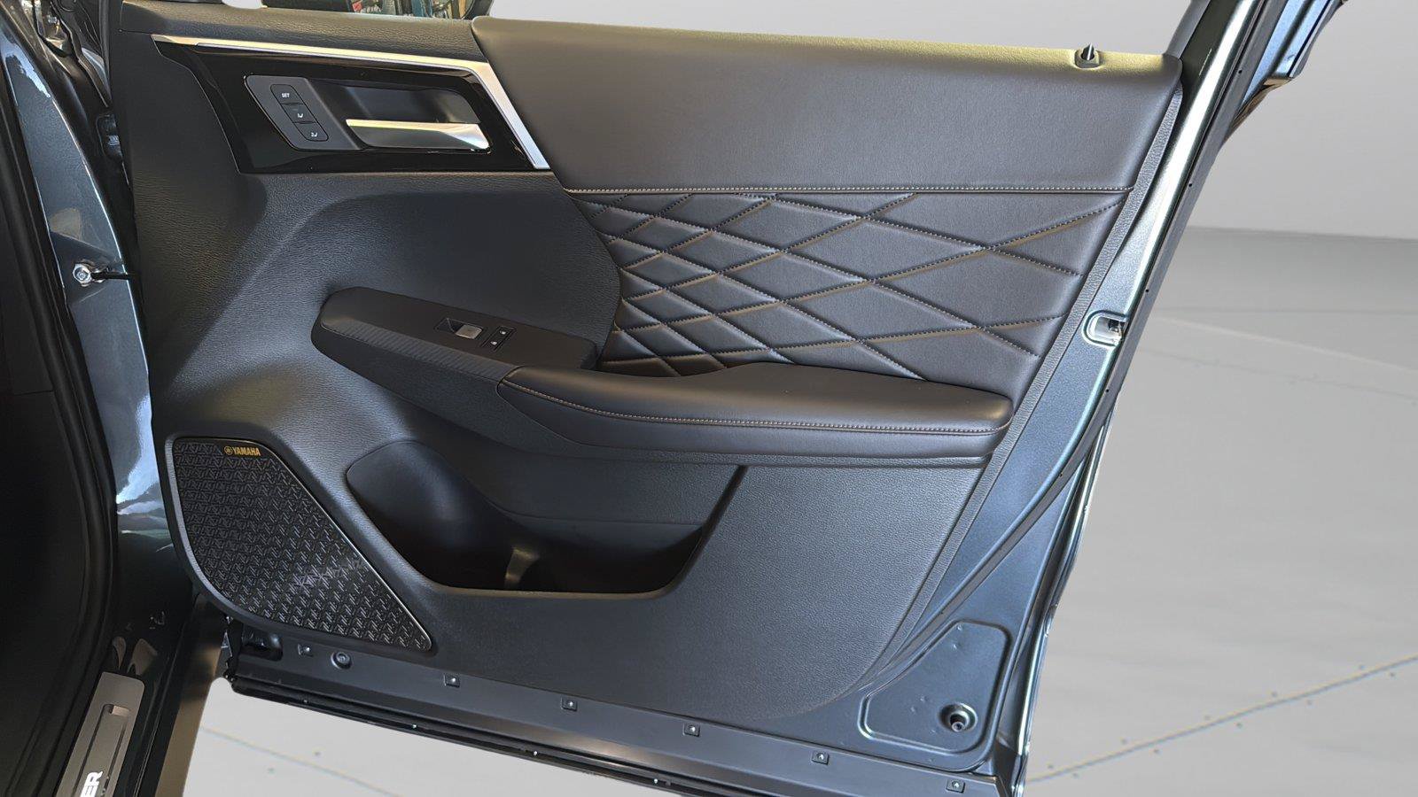 New 2026 Mitsubishi Outlander 4WD Plug-In Hybrid image 30