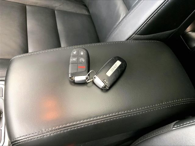 Used 2020 Jeep Grand Cherokee Limited image 11