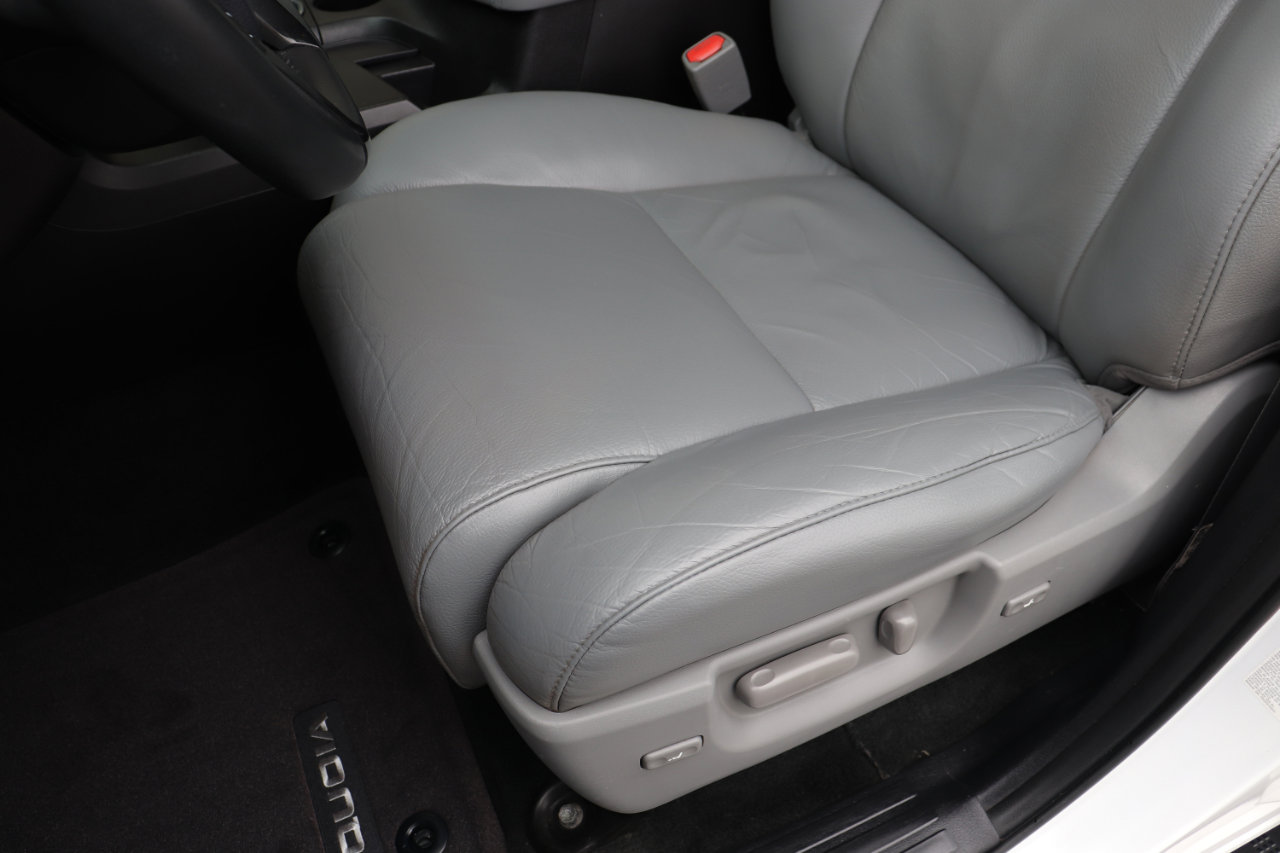 Used 2018 Toyota Sequoia Limited image 50