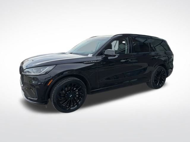 Used 2025 Lincoln Aviator Reserve w/ Equipment Group 201A AWD/4WD image 2