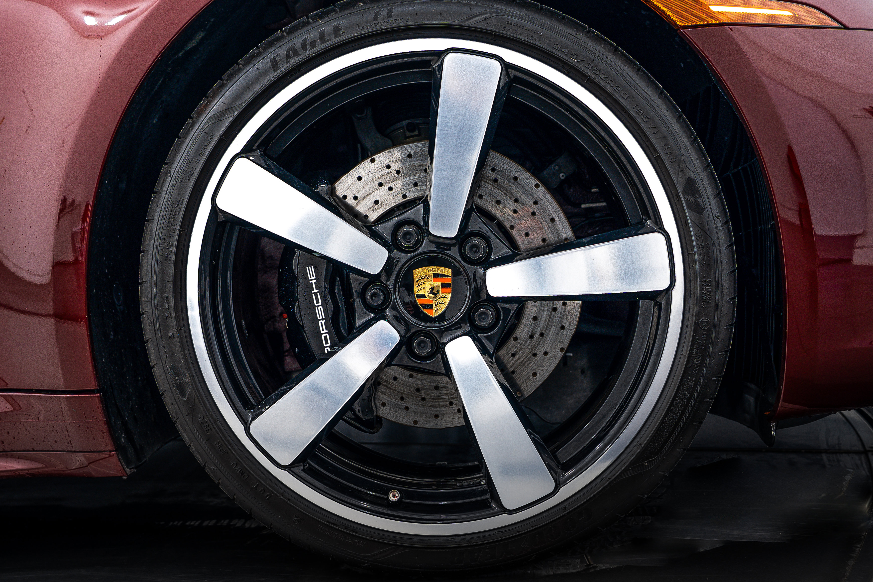 Certified 2021 Porsche 911 Targa 4S Heritage Design image 11