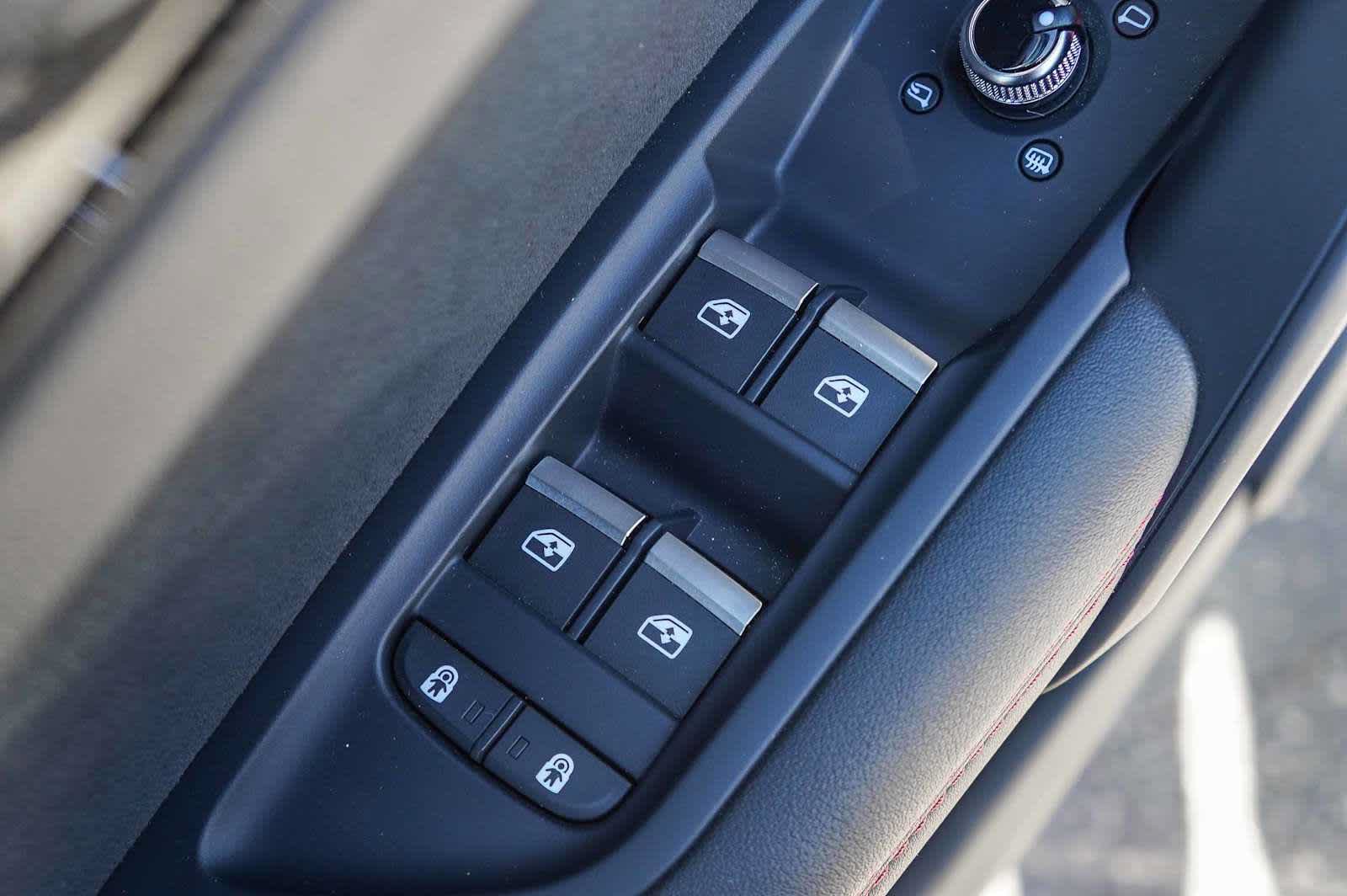 Used 2024 Audi SQ5 Premium Plus AWD/4WD image 29