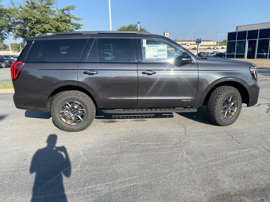 New 2025 Ford Expedition Tremor image 8