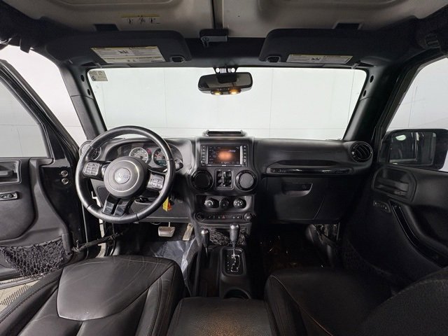 Used 2015 Jeep Wrangler Unlimited Sahara image 8