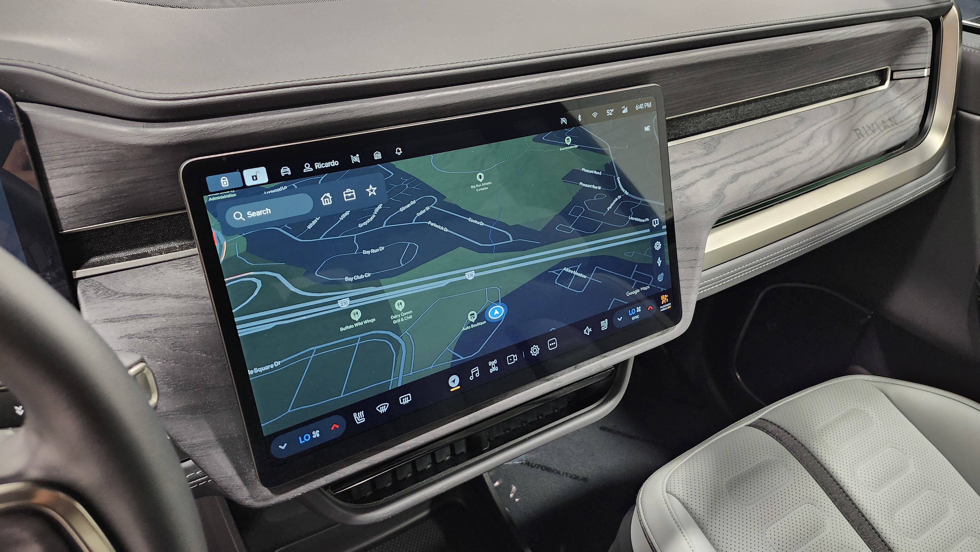 Used 2023 Rivian R1T Adventure image 4