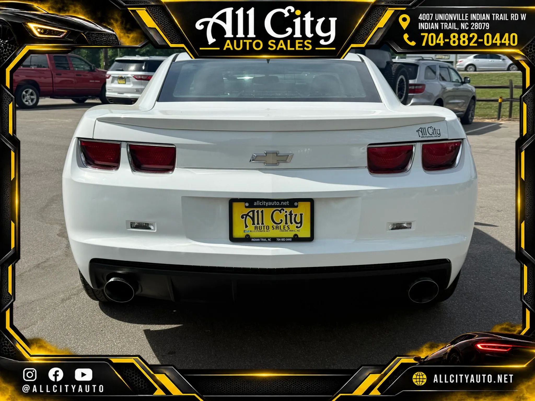 Used 2013 Chevrolet Camaro LT RWD image 6