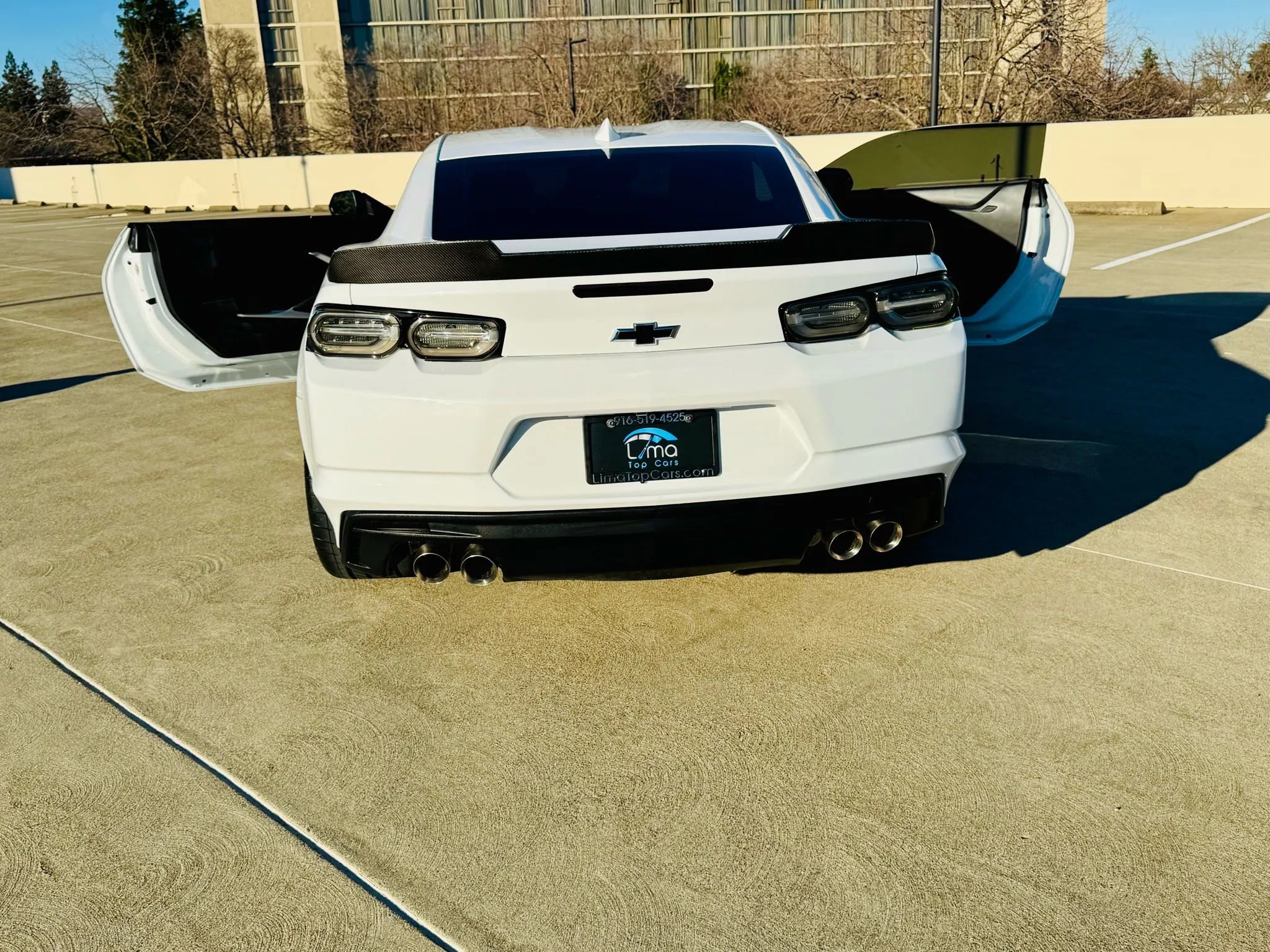 Used 2020 Chevrolet Camaro LT image 40