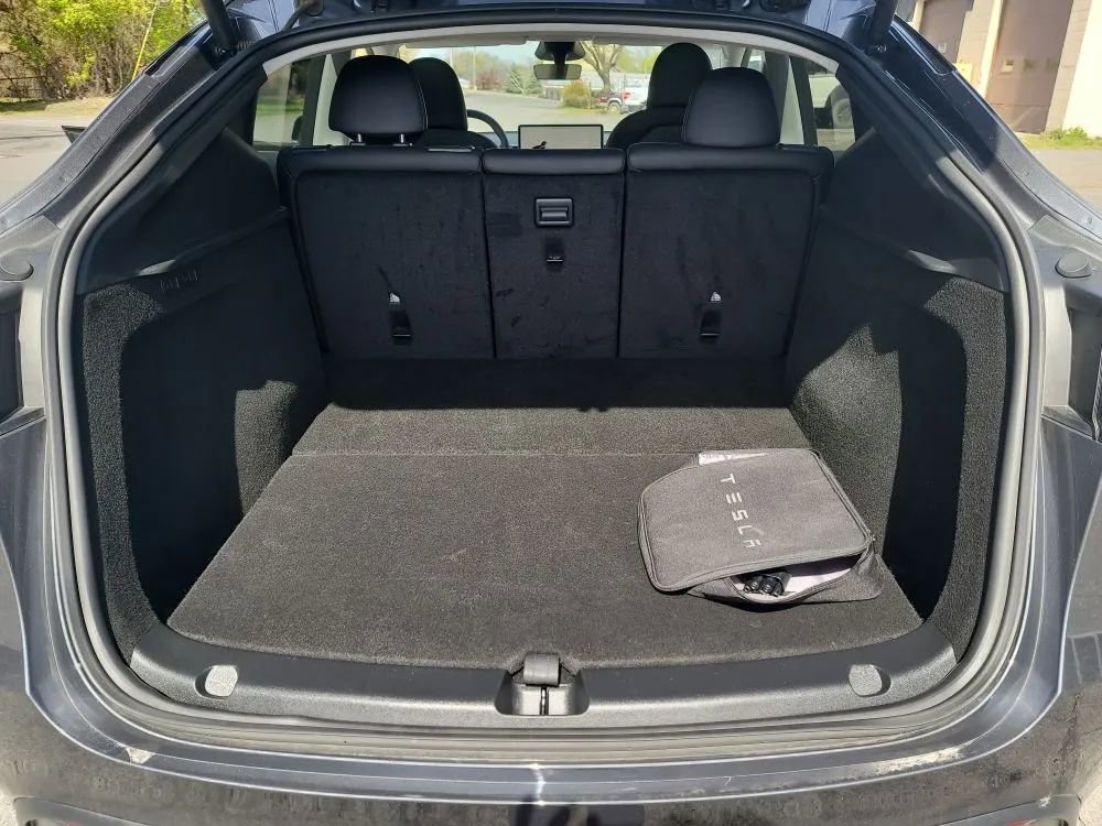 Used 2023 Tesla Model Y 2WD image 26