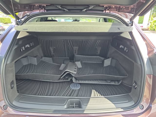 Used 2025 Buick Envision Avenir AWD/4WD image 29