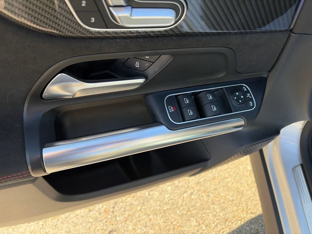 Certified 2022 Mercedes-Benz GLA 250 4MATIC image 11