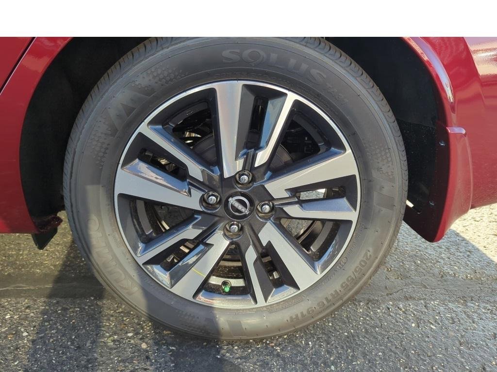 New 2025 Nissan Versa SV w/ Trunk Package image 9