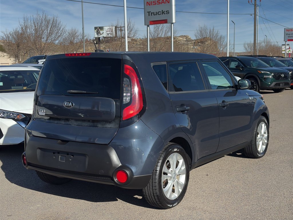 Used 2015 Kia Soul + FWD image 5