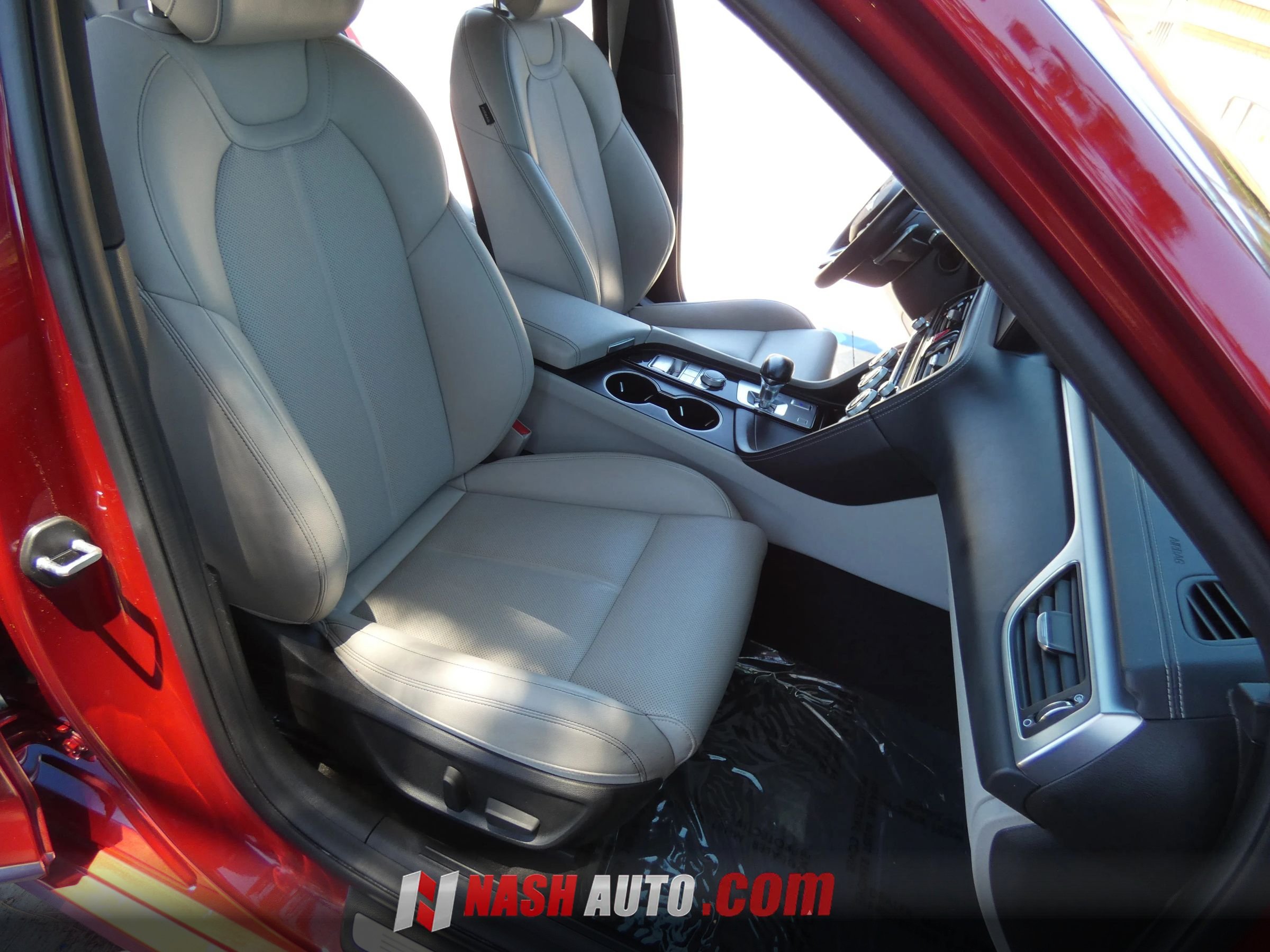 Used 2022 Genesis G70 2.0T RWD image 27