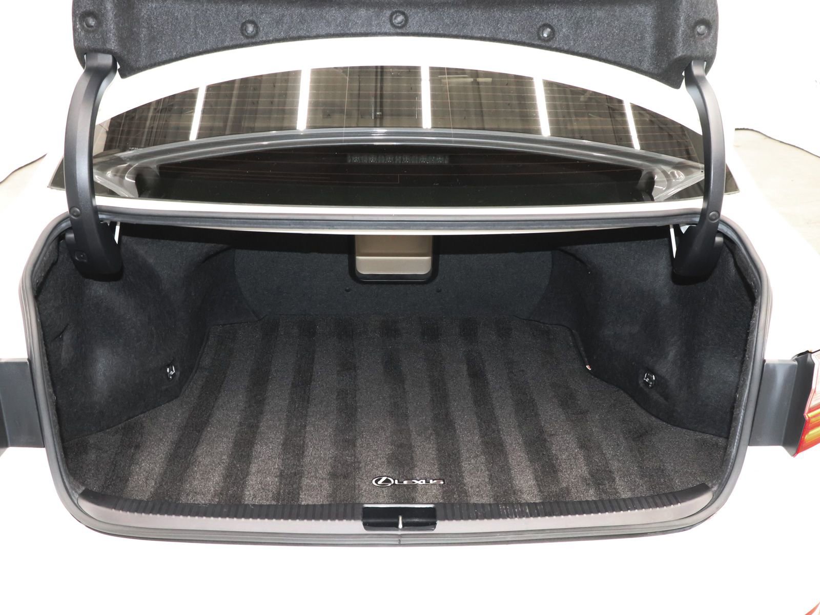 Used 2016 Lexus ES 350 w/ Luxury Package w/Wood Trim image 45