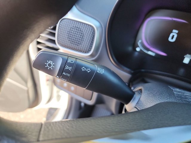 Used 2025 Kia Soul LX image 20