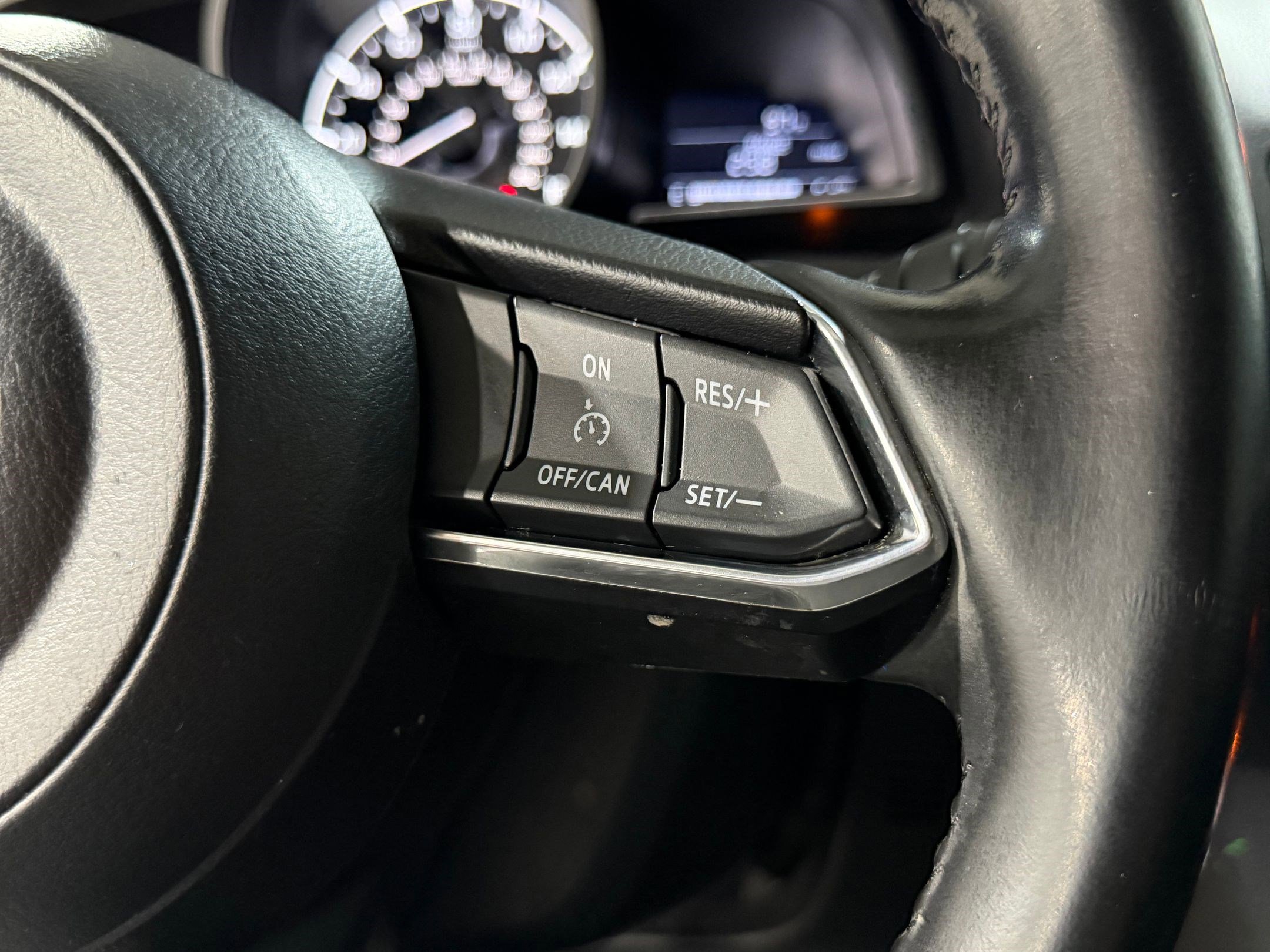 Used 2018 MAZDA MAZDA3 Touring FWD image 24