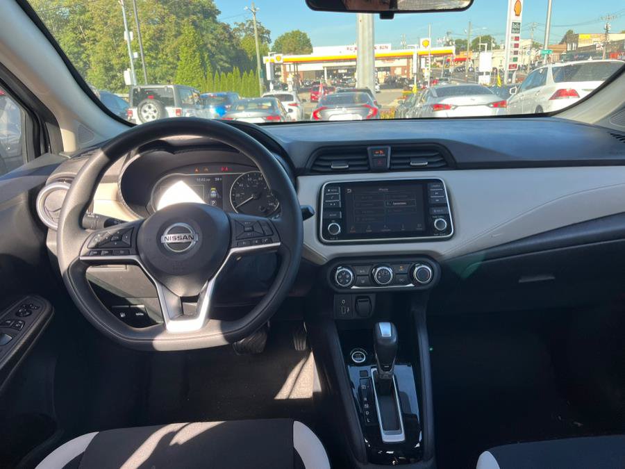 Used 2021 Nissan Versa SV FWD image 23