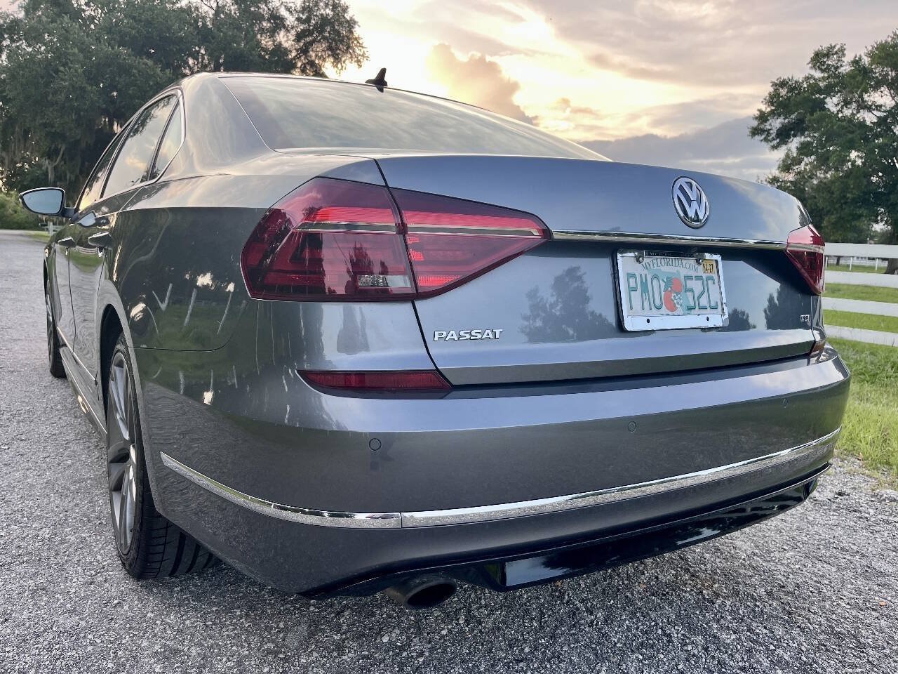 Used 2019 Volkswagen Passat 2.0T SE R-Line FWD image 7