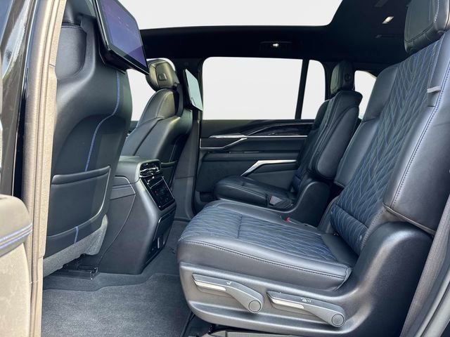 Certified 2025 Cadillac Escalade IQ Sport 1 AWD/4WD image 15