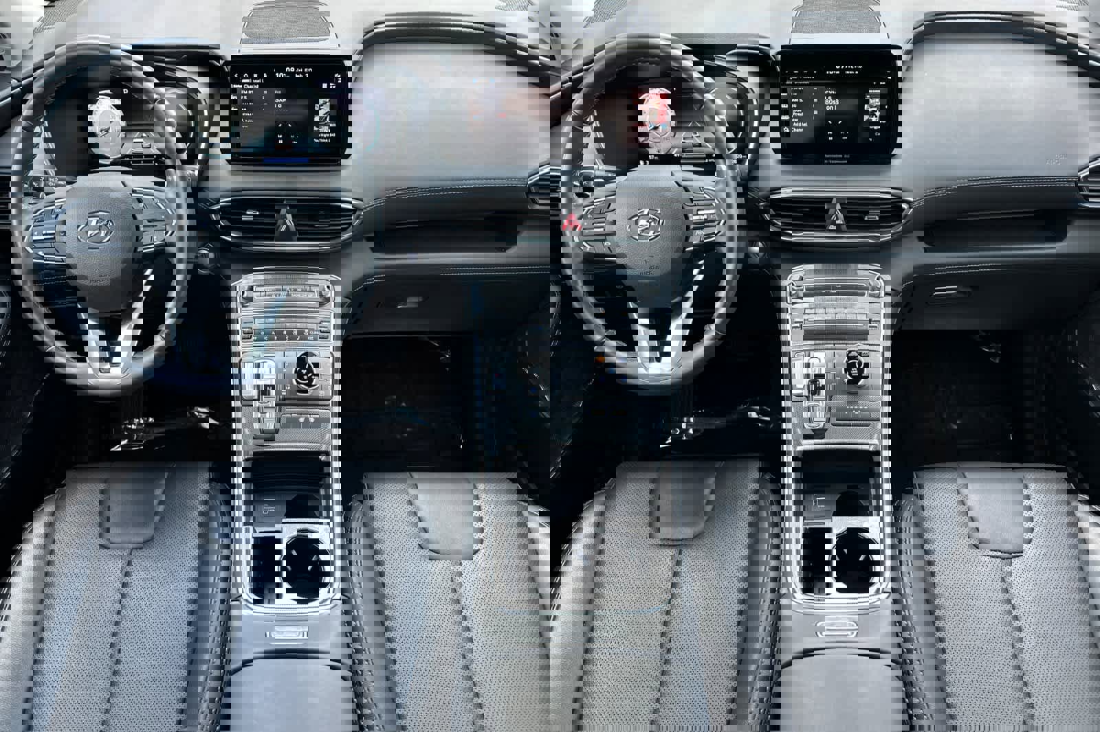 Used 2023 Hyundai Santa Fe SEL w/ Premium Package image 3