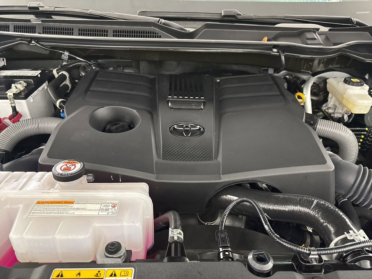 Used 2025 Toyota Tundra SR image 28