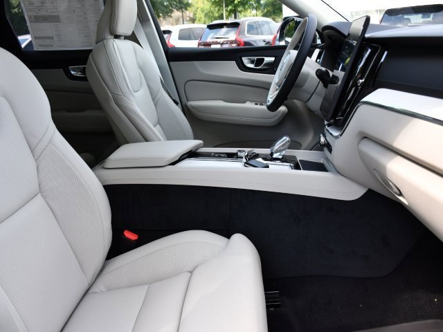 New 2026 Volvo XC60 T8 Ultra w/ Protection Package Premier image 30