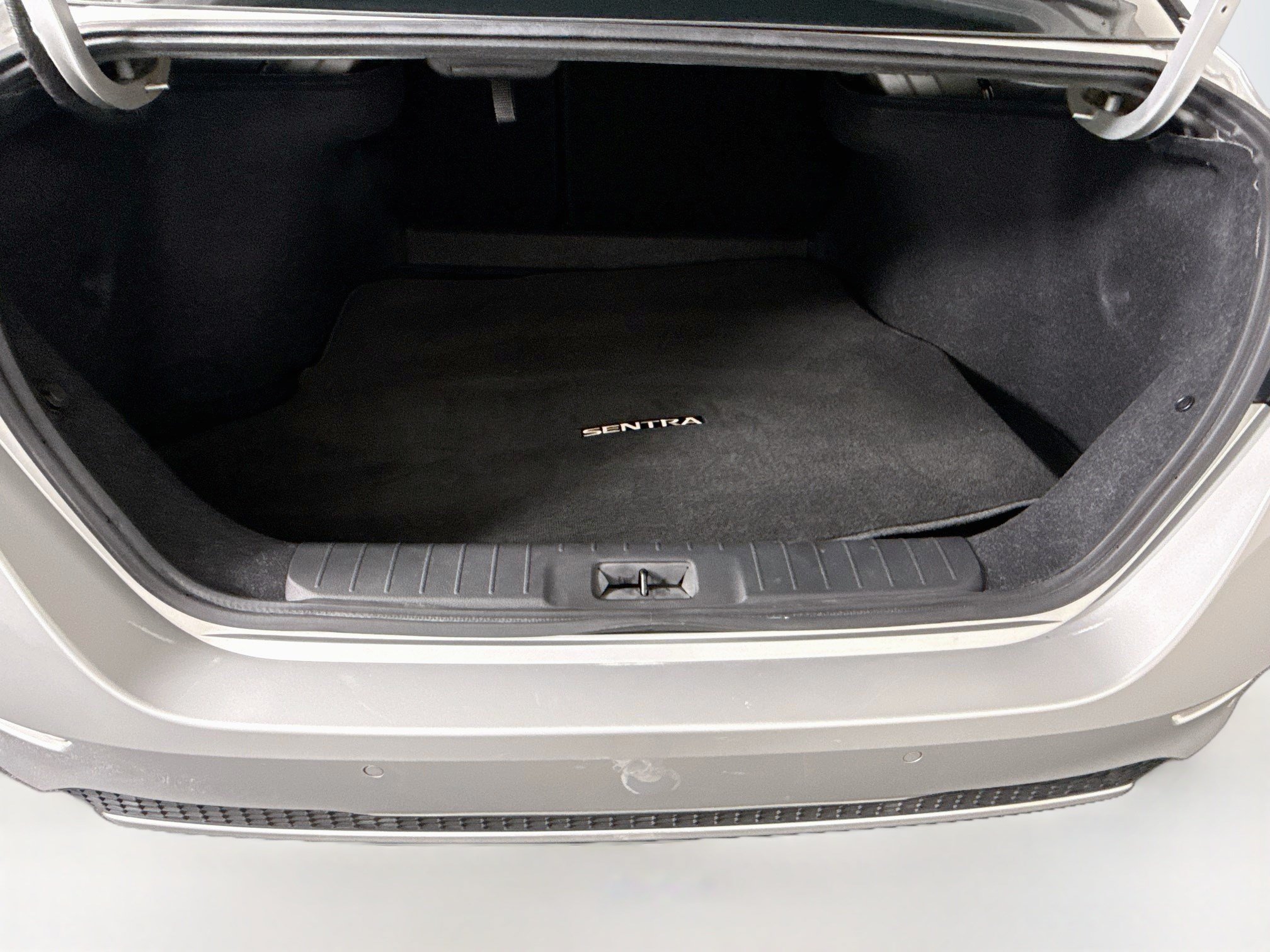 Used 2020 Nissan Sentra SV w/ Trunk Package FWD image 35