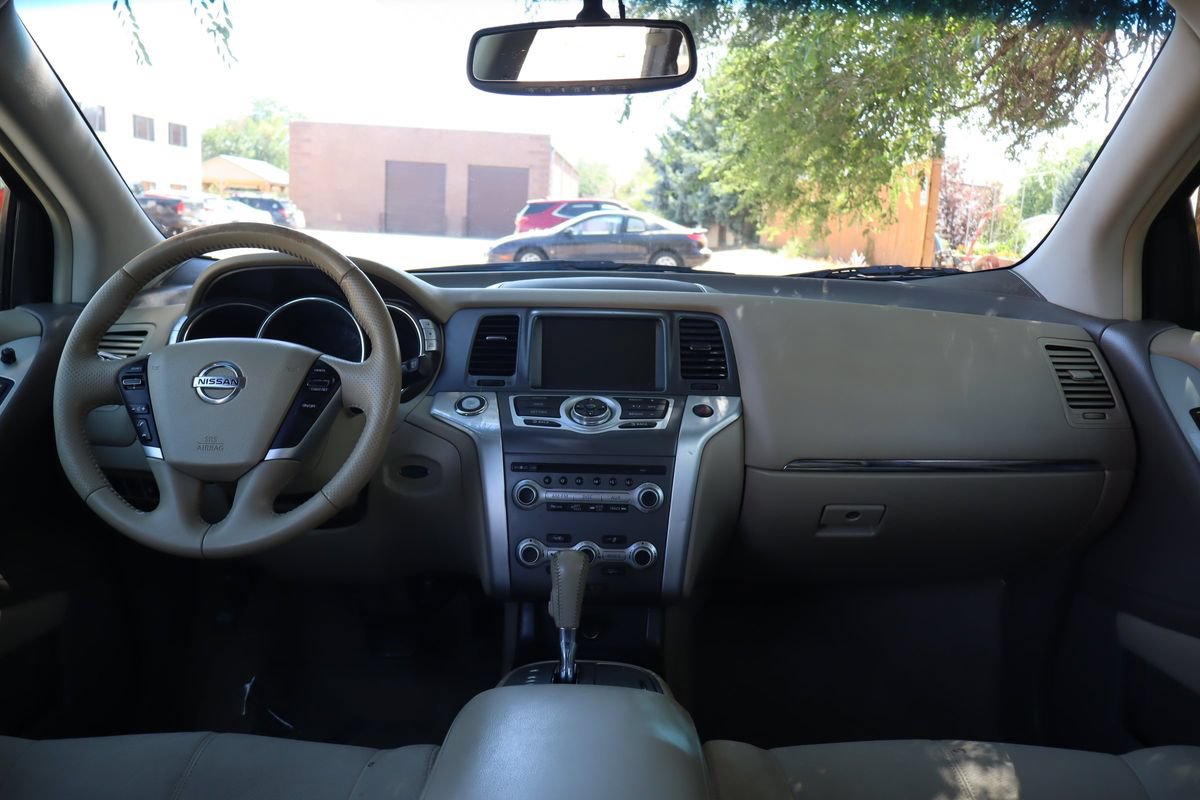 Used 2013 Nissan Murano SV AWD/4WD image 16