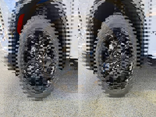 New 2026 Chevrolet Traverse RS w/ LPO, Floor Liner Package image 25