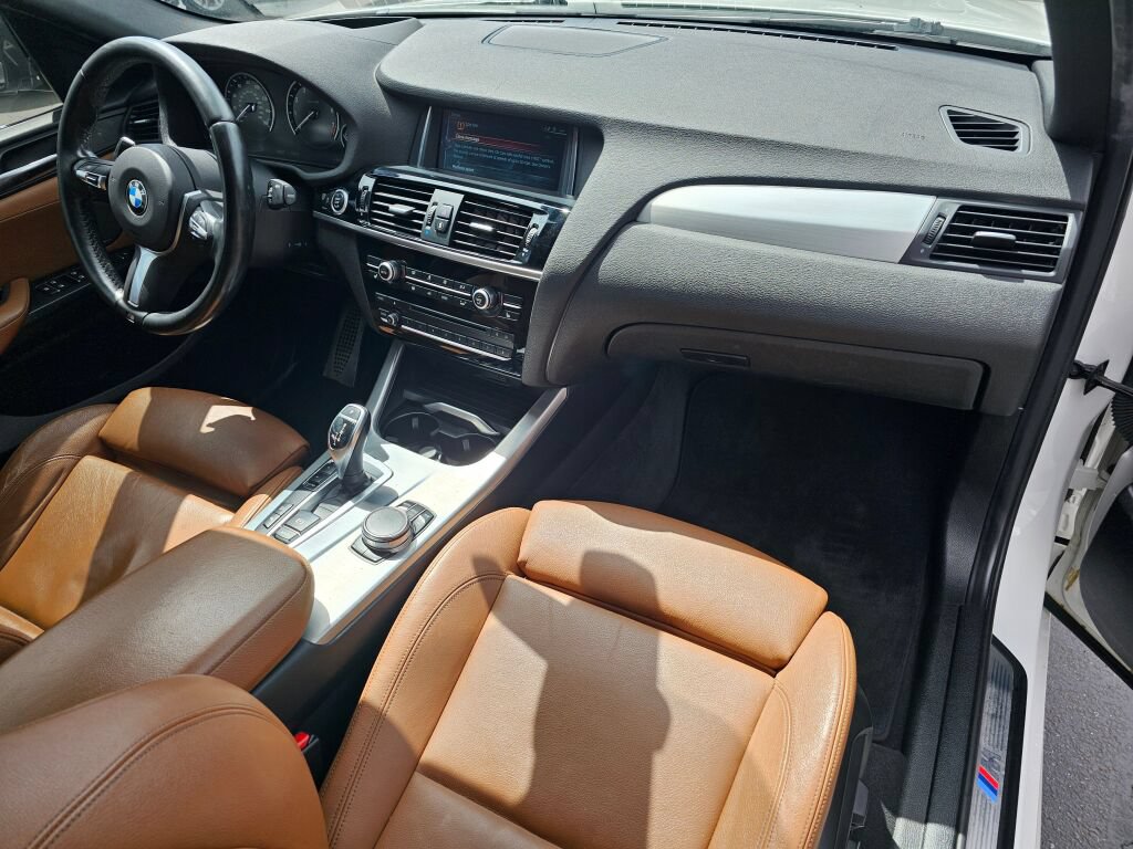 Used 2017 BMW X4 xDrive28i AWD/4WD image 11