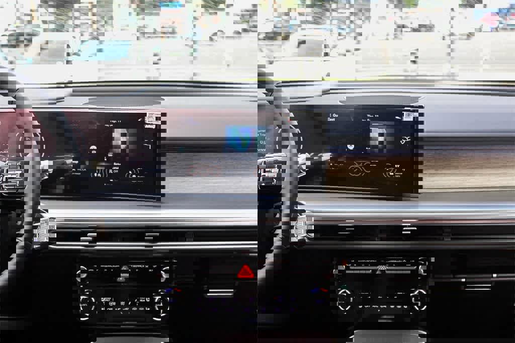 New 2026 Hyundai Ioniq 9 SEL image 15