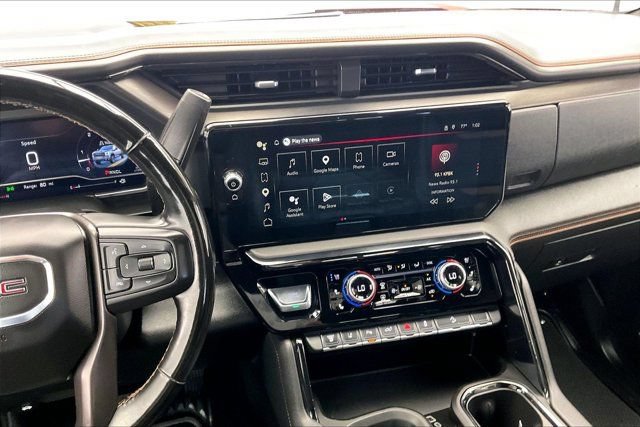 Used 2025 GMC Sierra 3500 AT4 w/ AT4 Premium Plus Package AWD/4WD image 4
