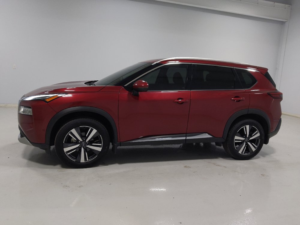 Used 2022 Nissan Rogue Platinum w/ Head-Up Display Package AWD/4WD image 2