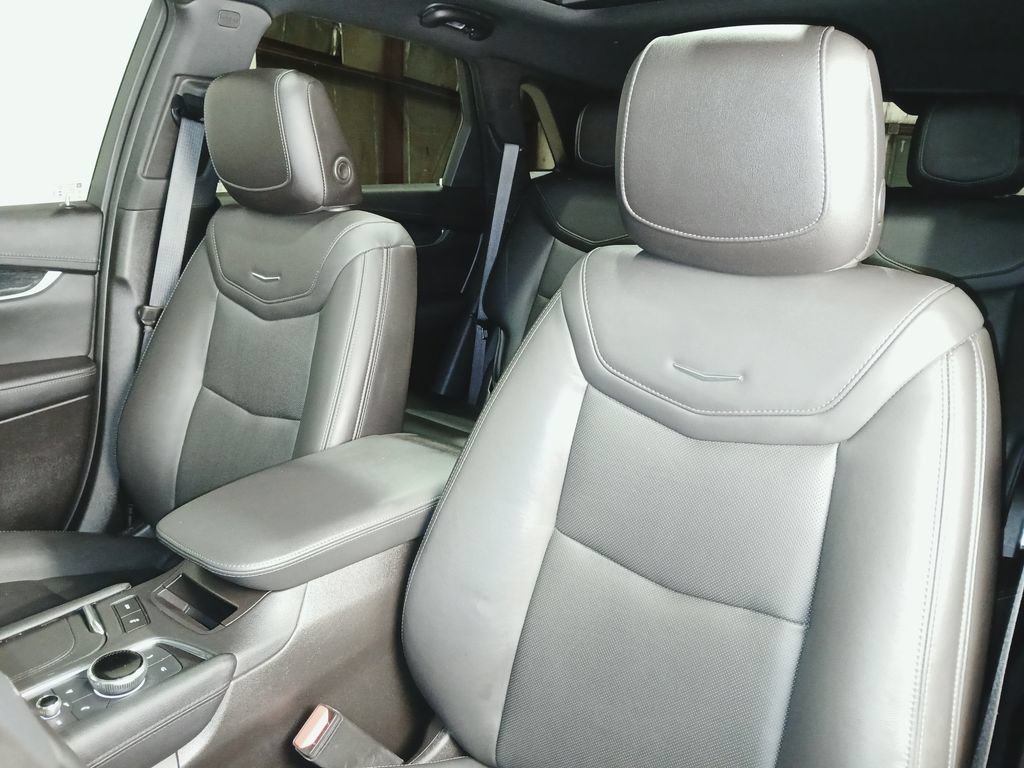 Certified 2022 Cadillac XT5 Premium Luxury AWD/4WD image 11