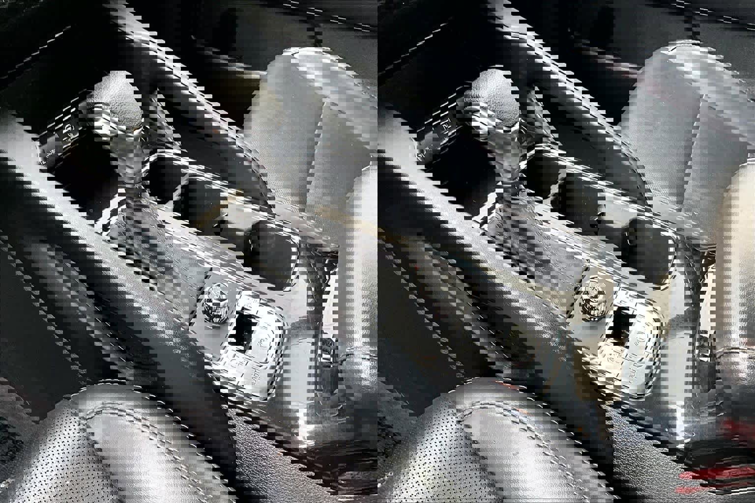 Used 2020 Kia Telluride LX image 25