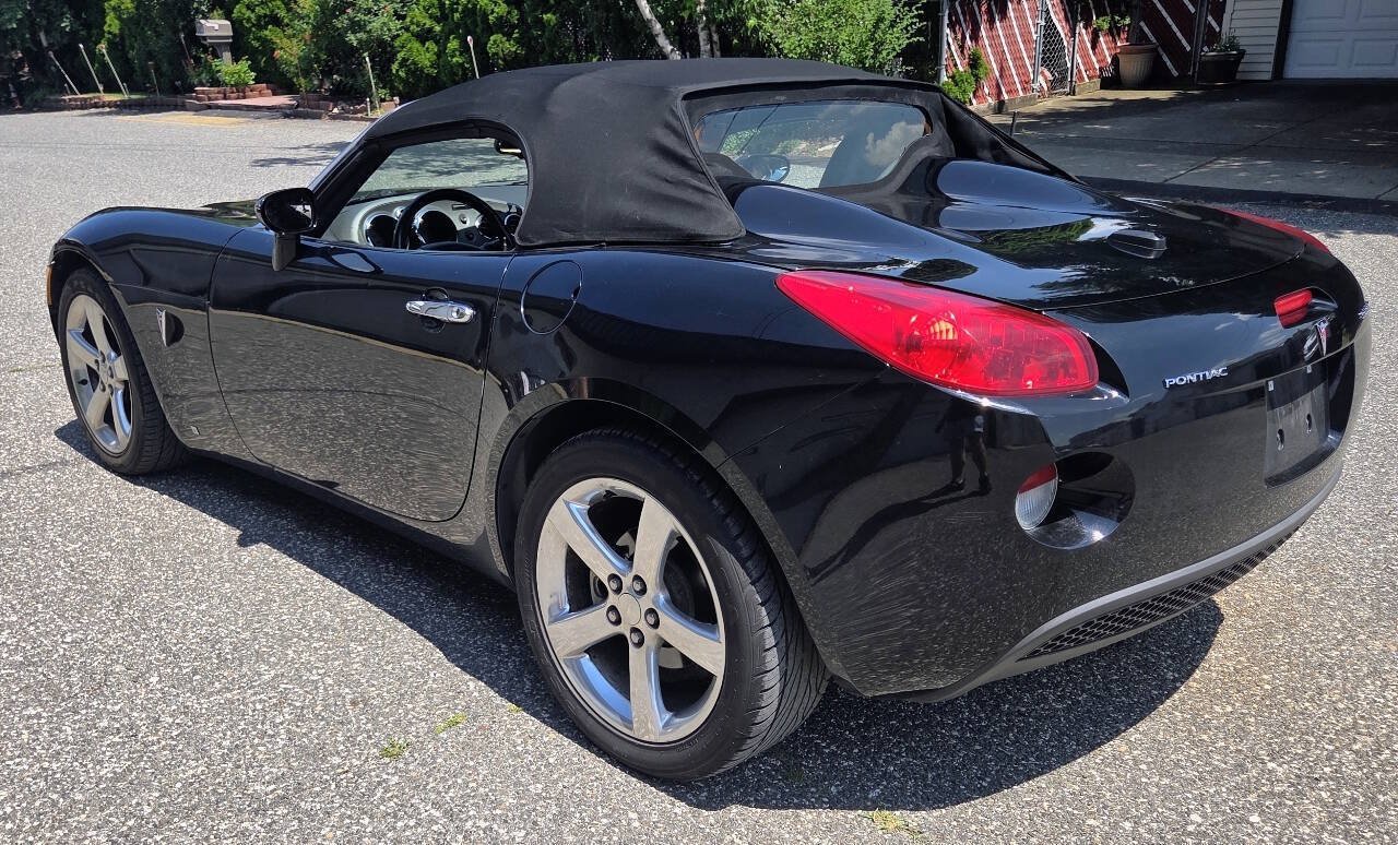 Used 2006 Pontiac Solstice Convertible w/ Premium Package RWD image 12