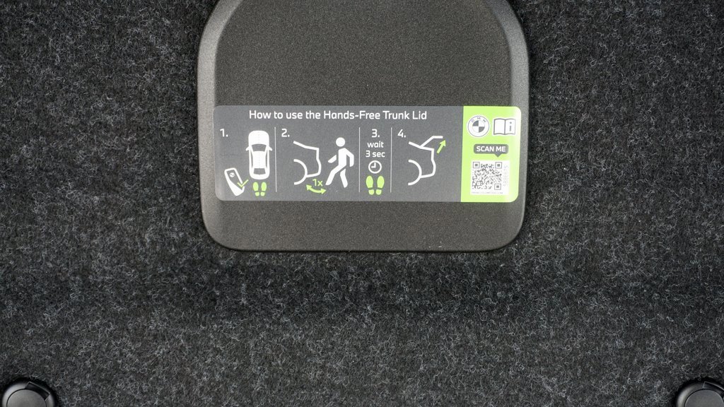 New 2026 BMW i5 eDrive40 image 6