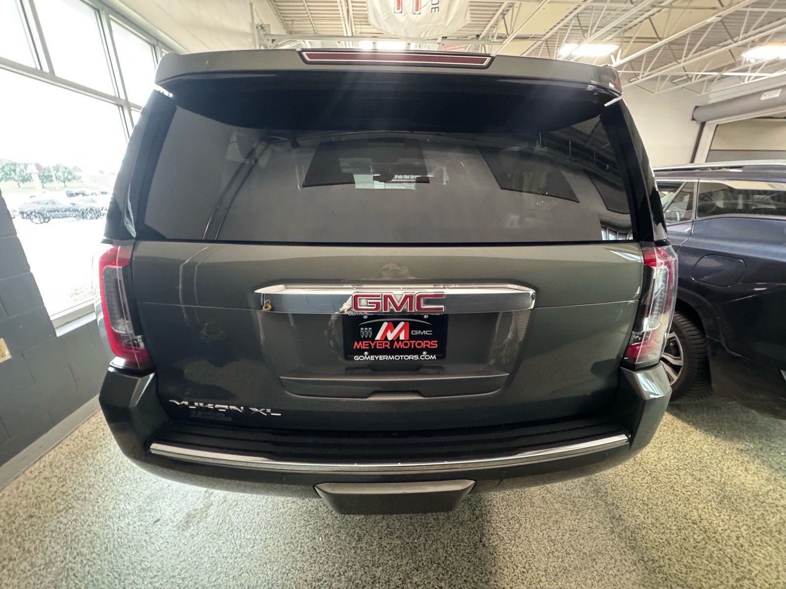 Used 2018 GMC Yukon XL Denali w/ Denali Ultimate Package AWD/4WD image 6