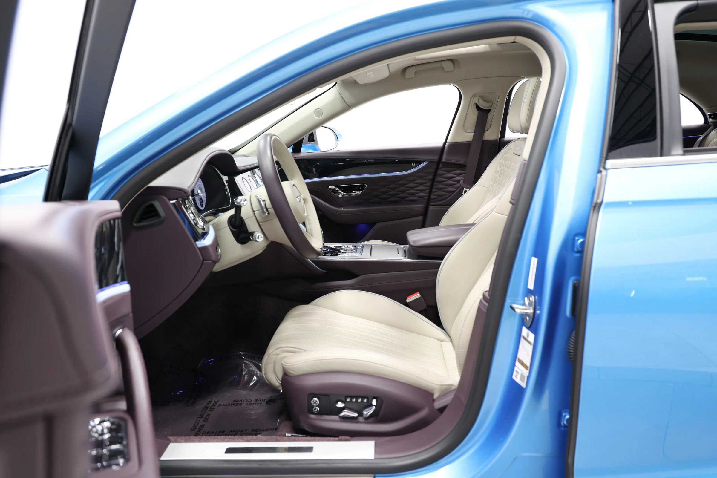 Used 2022 Bentley Flying Spur V8 AWD/4WD image 19