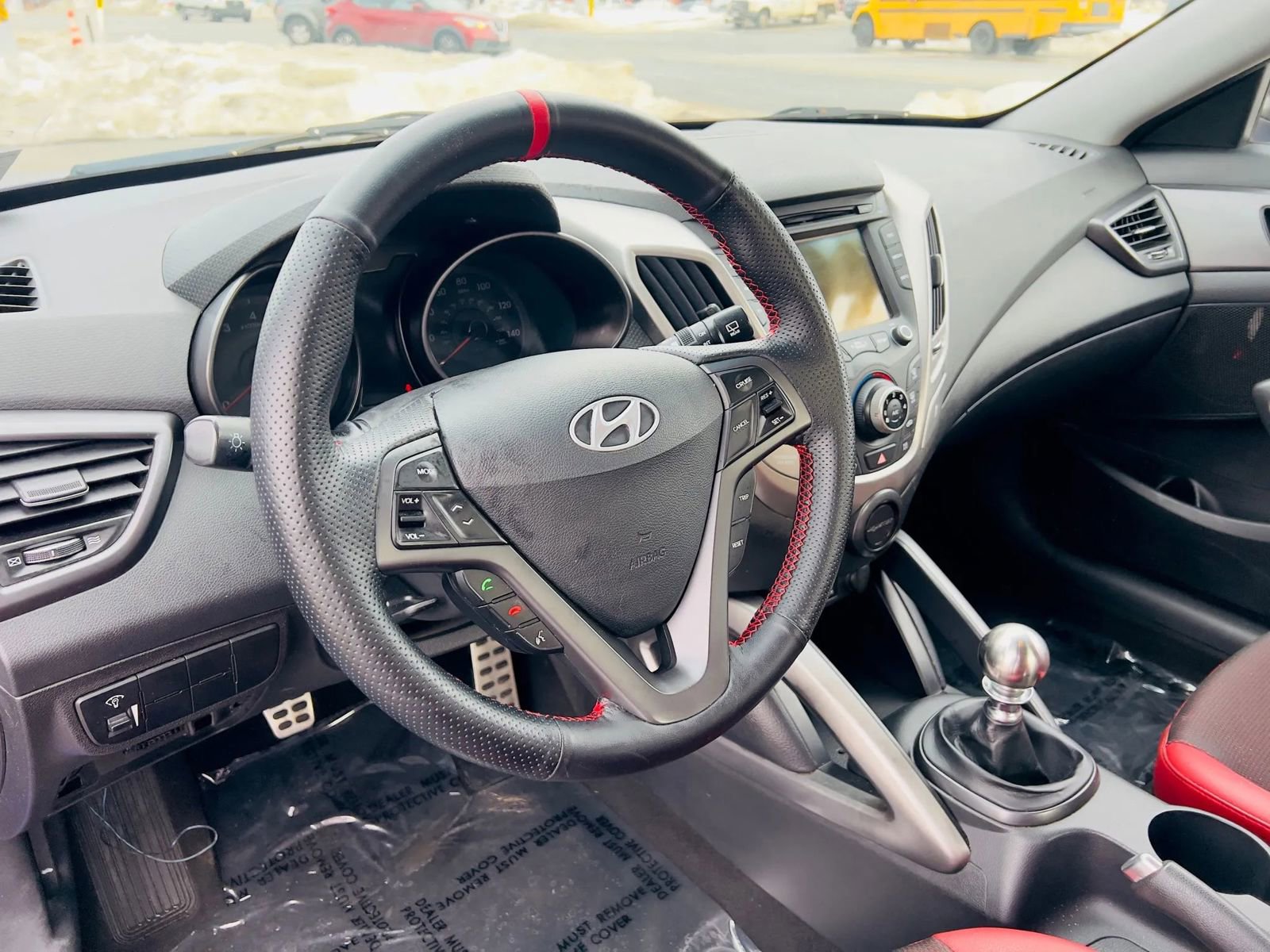 Used 2014 Hyundai Veloster Turbo R-Spec image 18