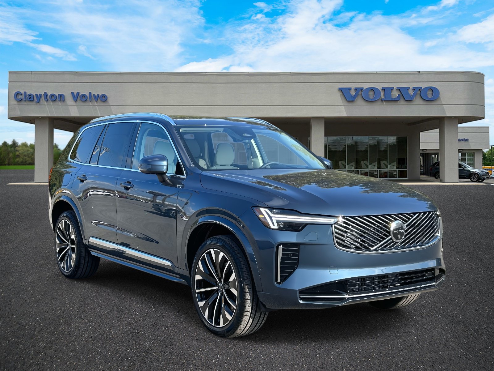 New 2026 Volvo XC90 B6 Ultra w/ Protection Package AWD/4WD image 1