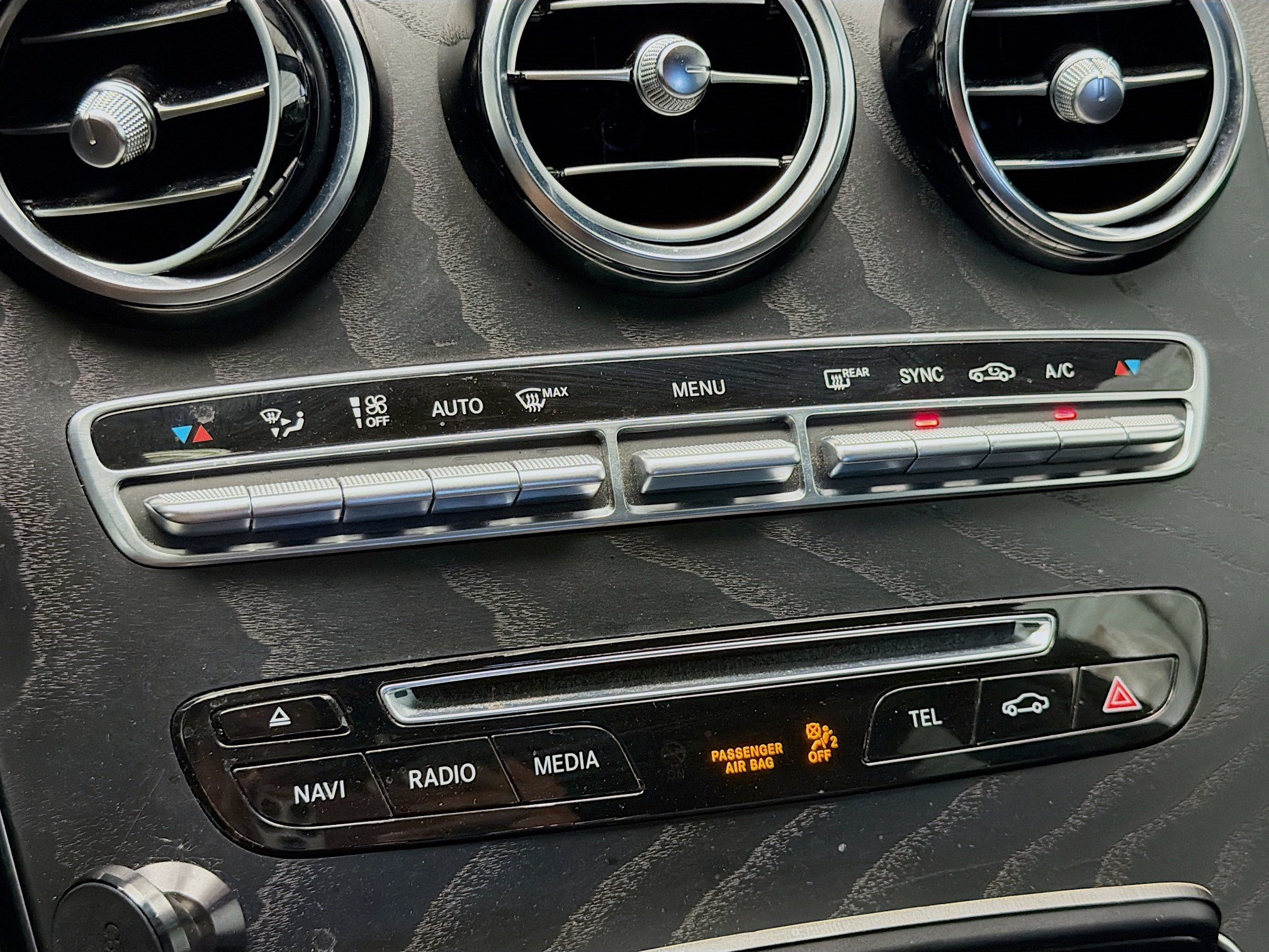 Used 2019 Mercedes-Benz GLC 300 4MATIC Coupe image 10